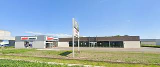 Te koop of te huur: ruim commercieel gebouw op toplocatie in Veurne, gelegen aan de Pannestraat naast Sleepworld. Dit handelscomplex bestaat uit...