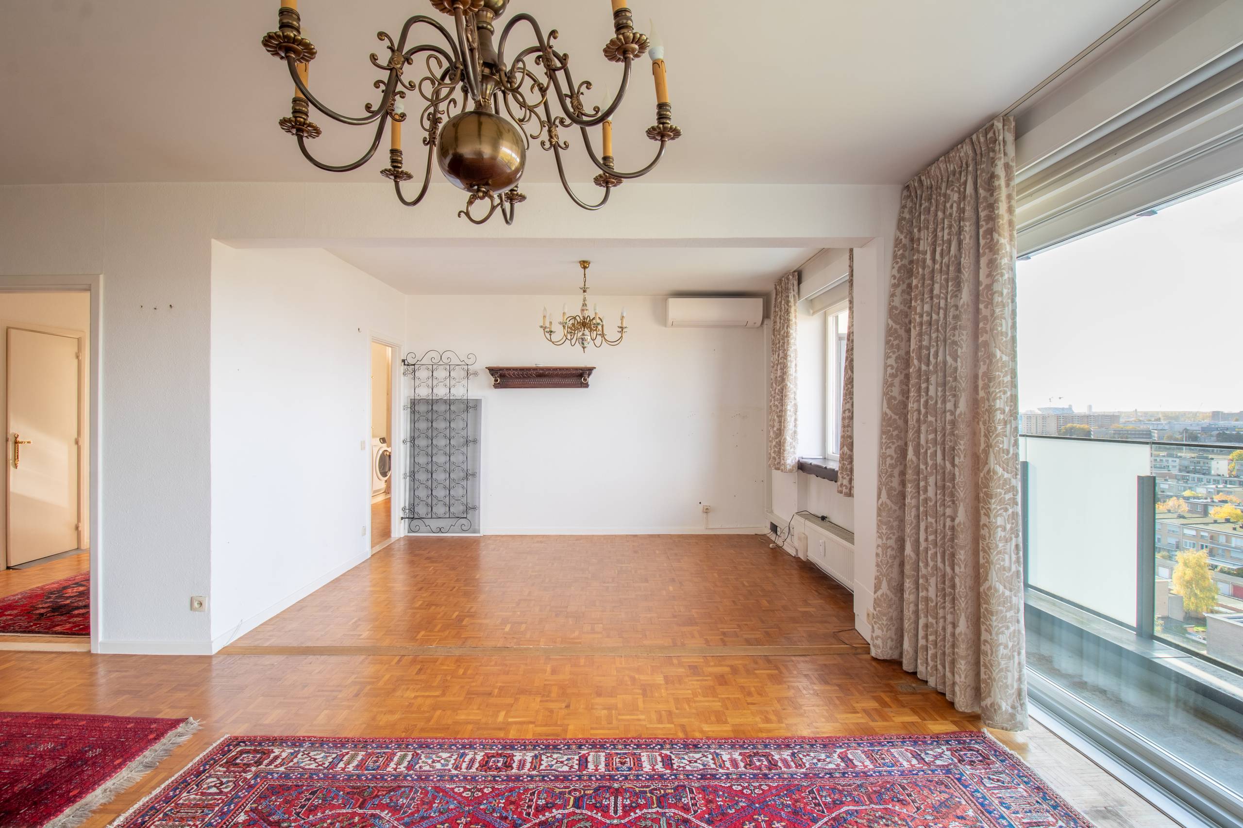 Ruim appartement met panoramisch uitzicht over Antwerpen - foto 3