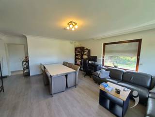<p><span>Spacious and bright apartment with 2 bedrooms in Heverlee</span></p><p><span> </span></p><p><span>This beautiful apartment in Heverlee combines space, comfort, and an excellent location, just a few minutes from the center of Leuven. Thanks to the large windows, the spacious living area enjoys plenty of natural light and seamlessly connects to the open kitchen. From the living area, you have access to a pleasant terrace where you can enjoy peace and quiet.</span></p><p><span> </span></p><p><span>The apartment features two spacious bedrooms and a stylish bathroom, equipped with a bathtub, a separate shower, and a double sink. Additionally, there is a practical, spacious storage room that offers extra storage space. For optimal comfort, the apartment is equipped with air conditioning, and an underground parking space is included.</span></p><p><span> </span></p><p><span>The location is an absolute asset. You live in a quiet environment while the center of Leuven, shops, public transport, schools, and major access roads are within a short distance.</span></p><p><span> </span></p><p><span>Interested? Request your visit today via our website.</span></p>