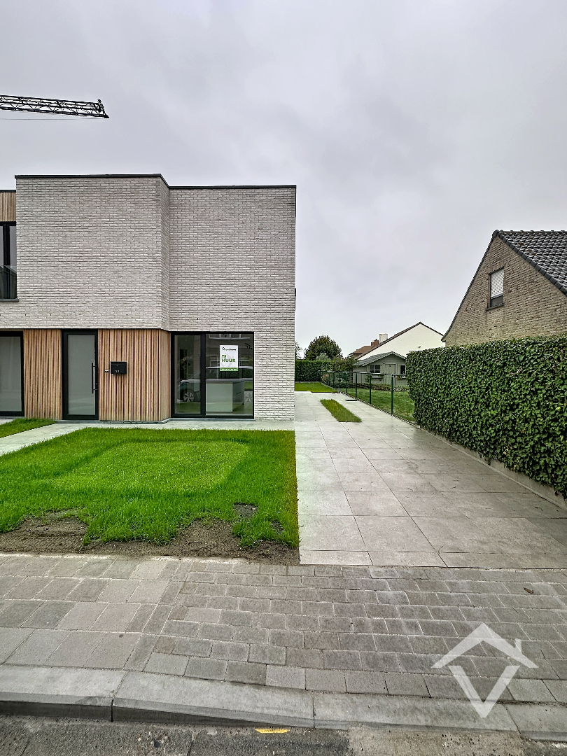 Nieuwbouwwoning met 3 slaapkamers in centrum Koekelare - foto 1