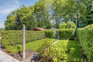 Maison spacieuse avec jardin à DeinzePrès du centre de Deinze, vous trouverez cette spacieuse maison de bel-etage sur un terrain de 252 m².La...