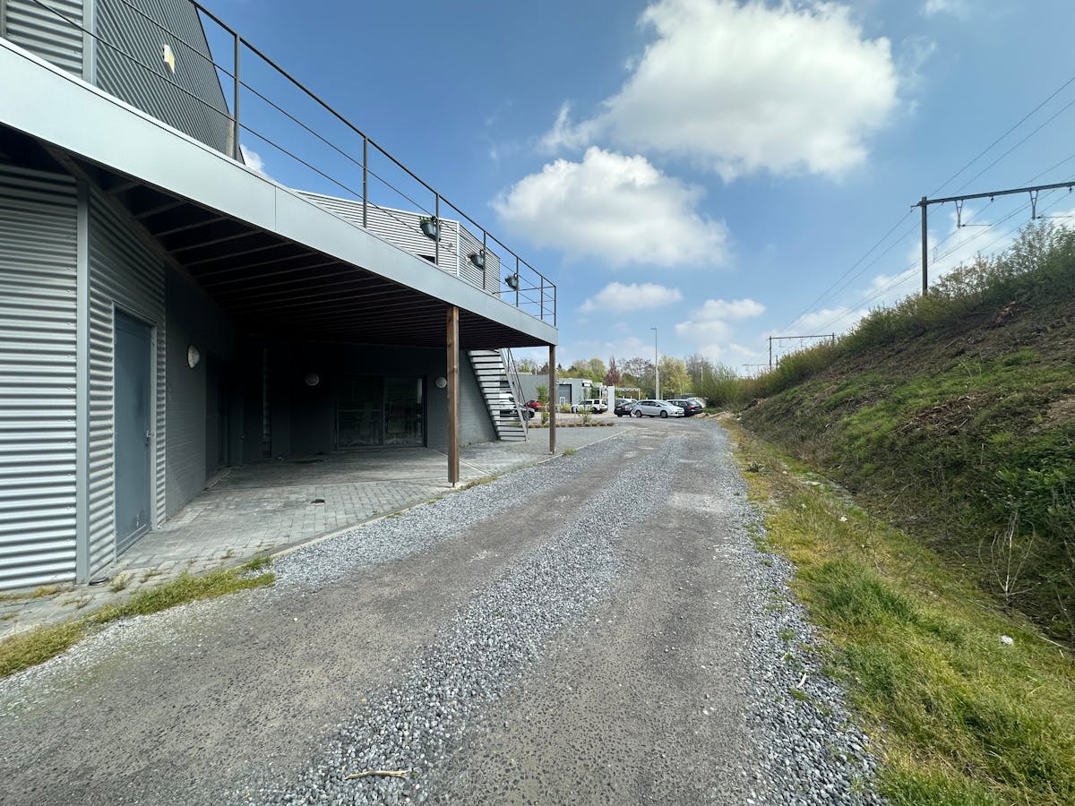 Kantoor van 40 m² met 10 parkeerplaatsen in Hasselt - foto 3