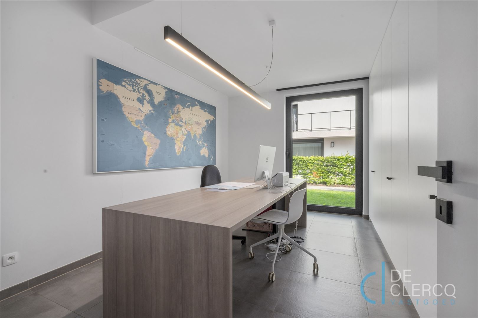 Lichtrijk kantoor te koop in centrum Lochristi met parking!  - foto 3