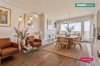 Au cinquième étage de la résidence De Wielingen, nous trouvons cet appartement lumineux et de grande qualité avec 2 chambres complètes et...