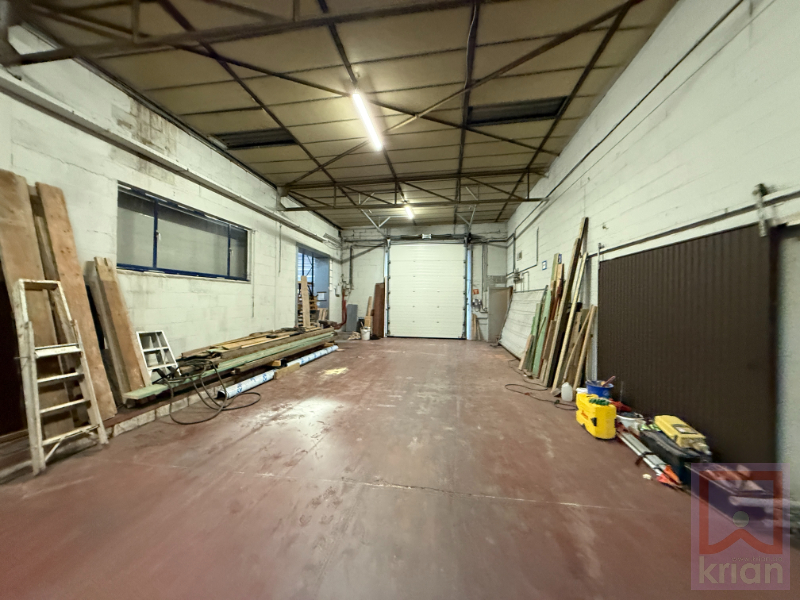 Magazijn / KMO-gebouw te huur – ± 1.500 m² - foto 5