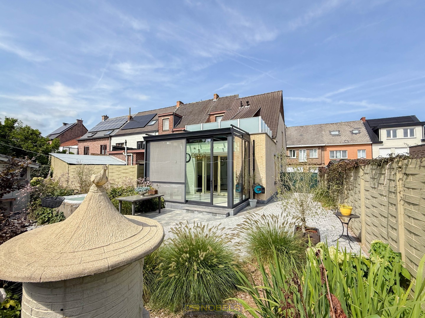 Te koop, Energiezuinige en instapklare halfopen bebouwing op centrale ligging te Zottegem! - photo 3