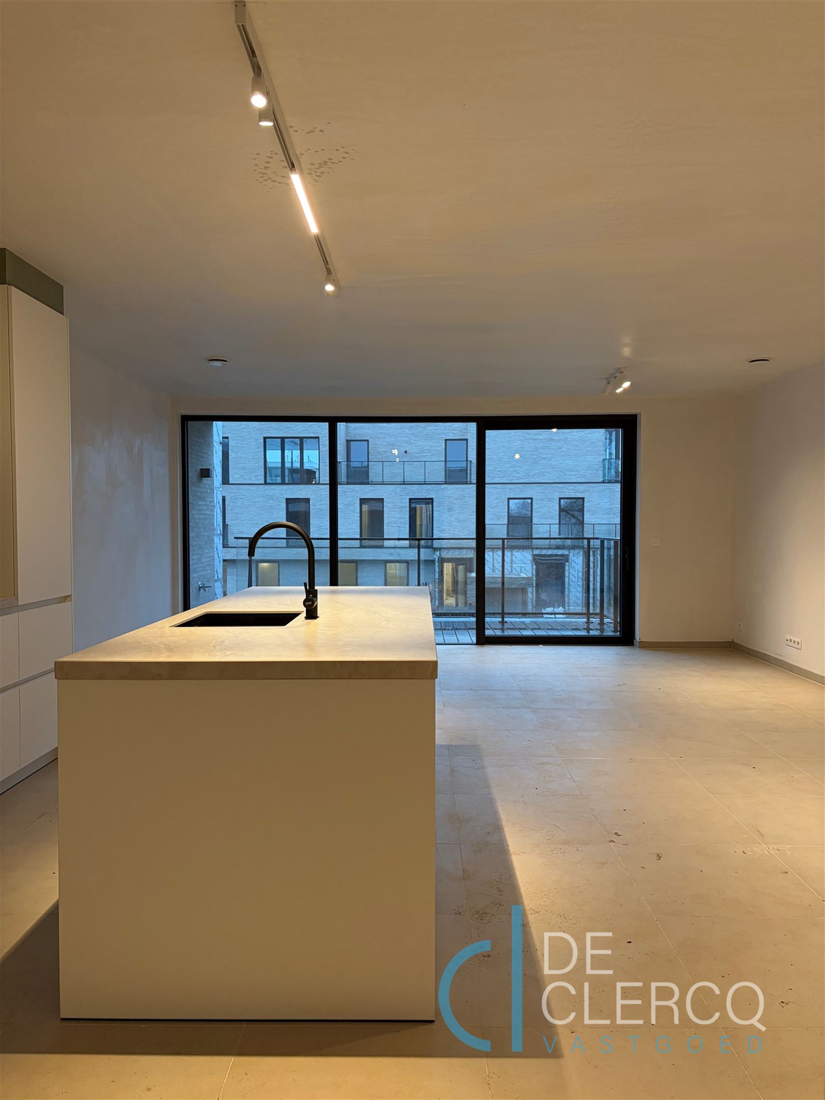 Gloednieuw appartement te huur in centrum Lochristi!  - foto 2