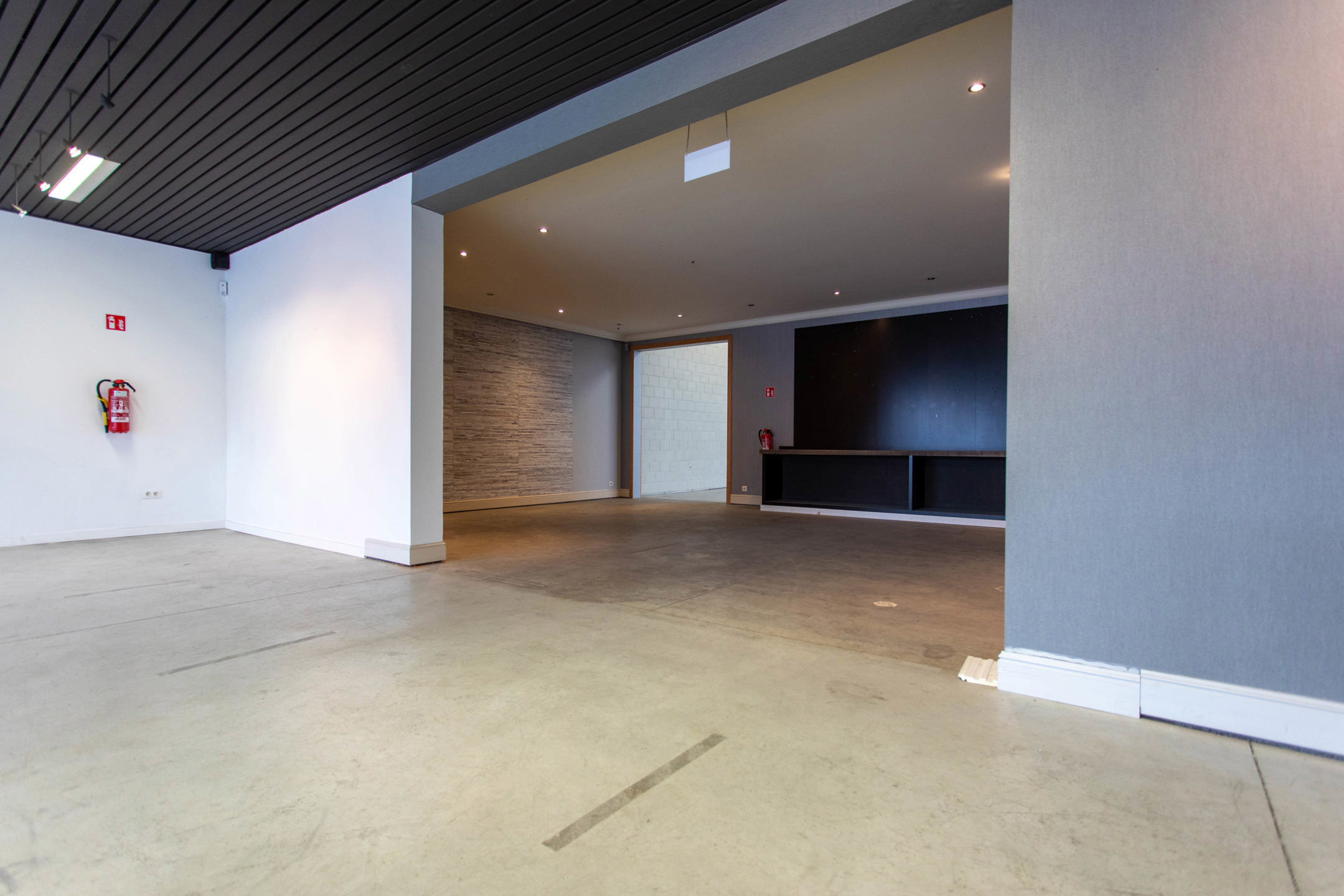 Commercial à louer à Essen - photo 3