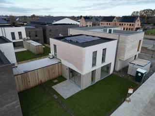 Nieuwbouwwoning met mogelijkheid tot aankoop à 6% BTW. Deze halfopen bebouwing is zeer rustig gelegen op een woonerf in Wiekevorst, een deelgemeente...