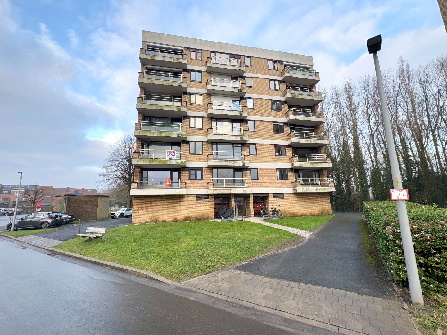 APPARTEMENT MET 3 SLAAPKAMERS EN TERRAS - foto 1