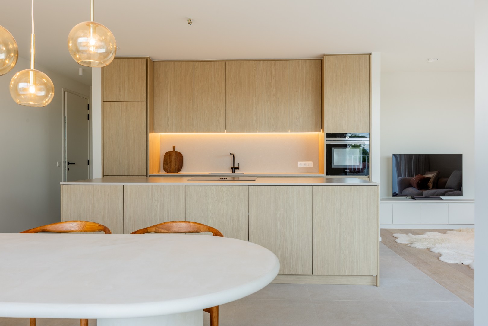 Centraal gelegen 2-slaapkamerappartement met zolderruimte in nieuwbouwresidentie op wandelafstand van de zee - foto 2