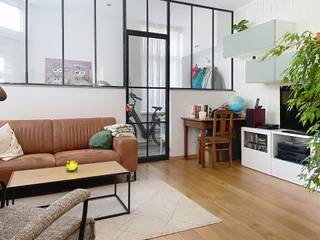 Sfeervolle hoekwoning in de gegeerde wijk “Het Looks”.Deze charmante woning is gelegen in een rustige, verkeersarme straat op wandelafstand van...