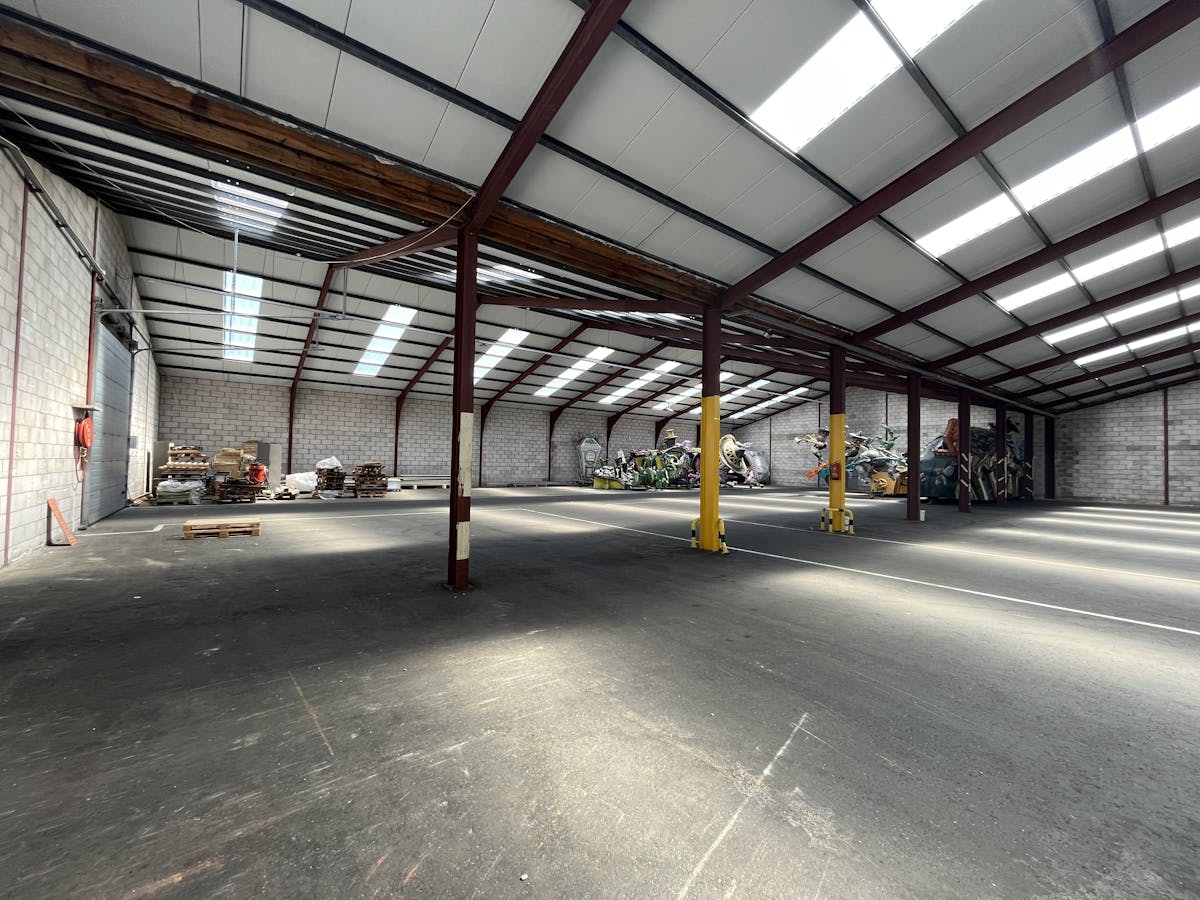 Magazijn (900 m² - 2.700 m²) te huur in Kapellebrug (NL) - foto 4