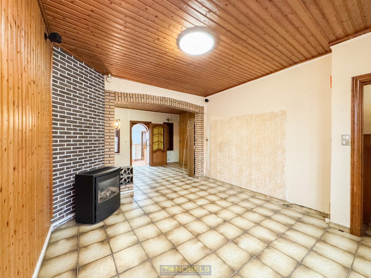 Te koop, te renoveren stadswoning op zeer gunstige ligging te Oudenaarde - photo 4