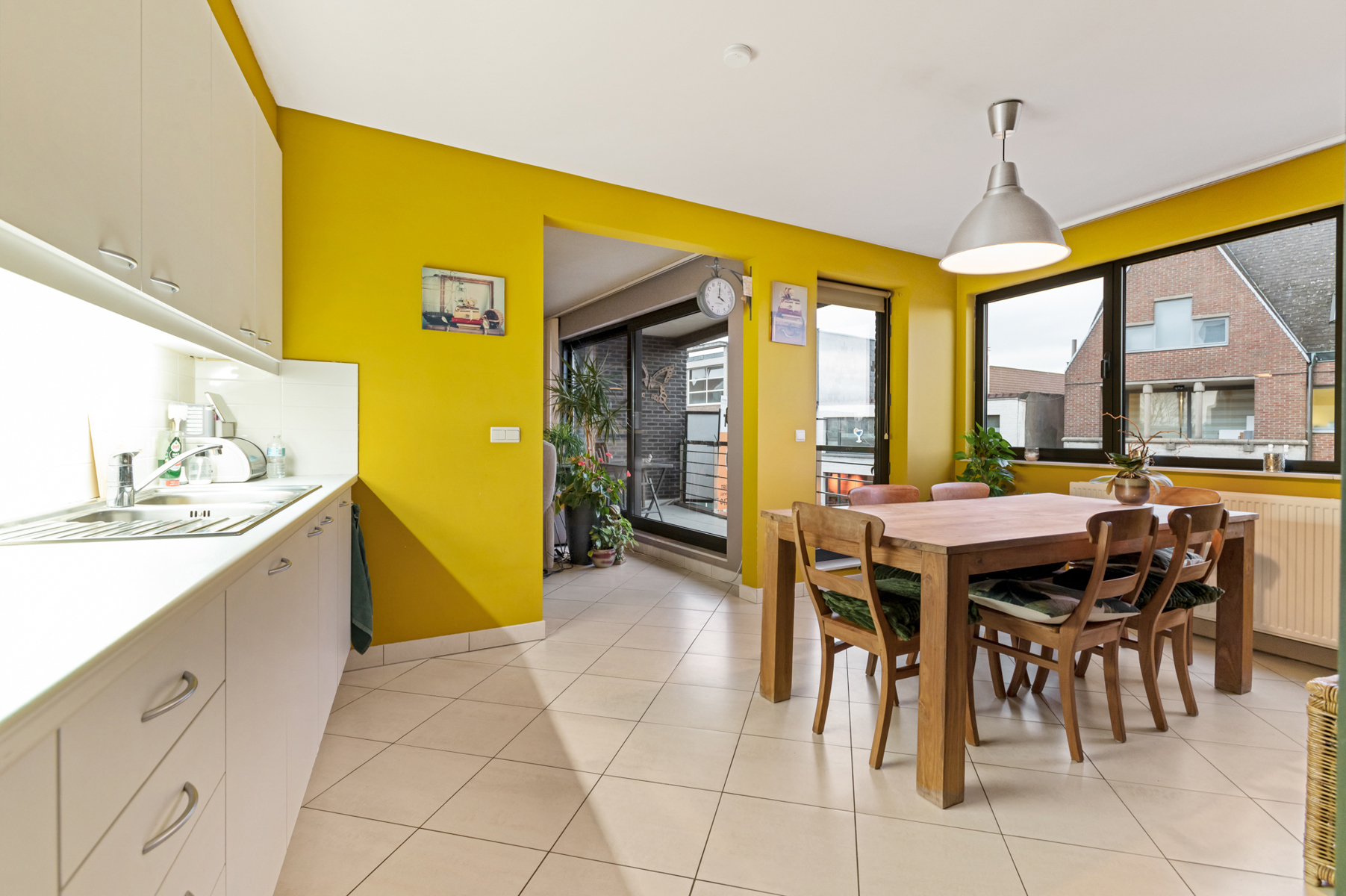 Ruim appartement met 3 volwaardige slaapkamers. - foto 4