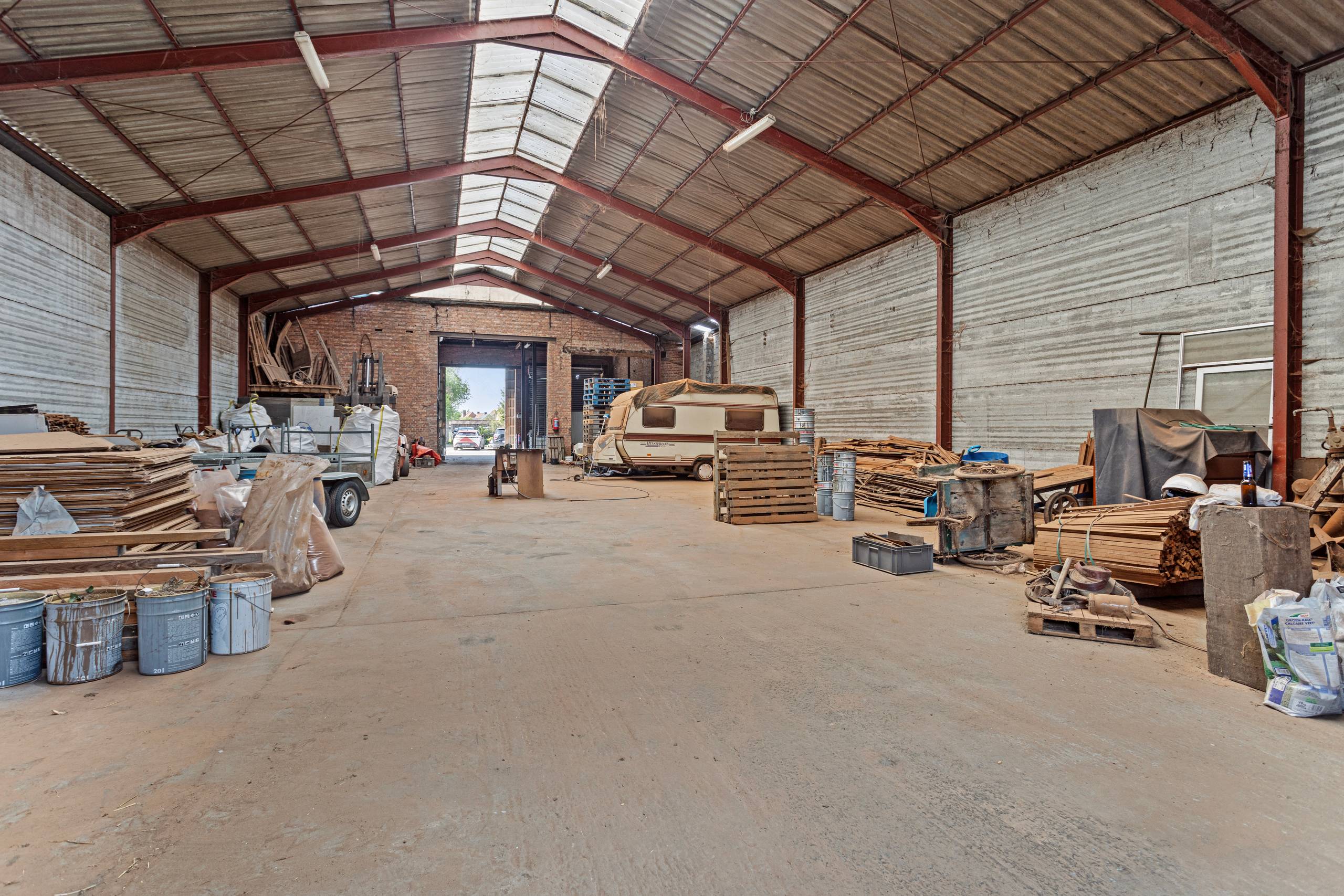 Ruime loods met 2 toegangspoorten te koop in Zulte - foto 4