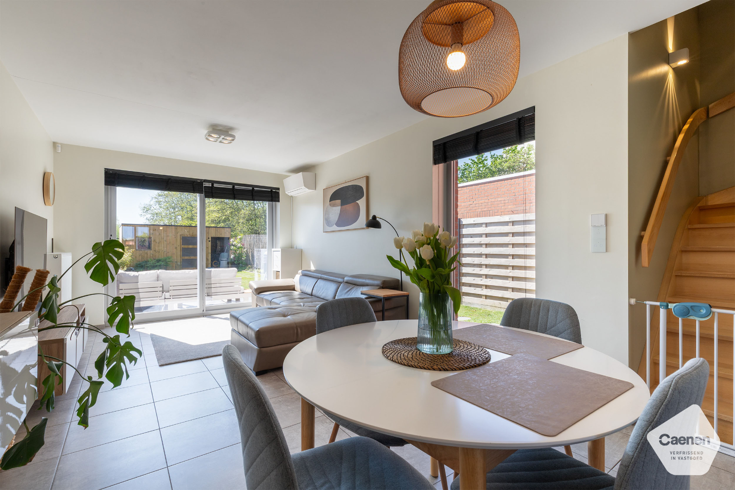 ENERGIEZUINIGE TIJDLOZE RECENTE WONING (BOUWJAAR 2021) MET 4 SLAAPKAMERS EN INPANDIGE GARAGE - foto 3