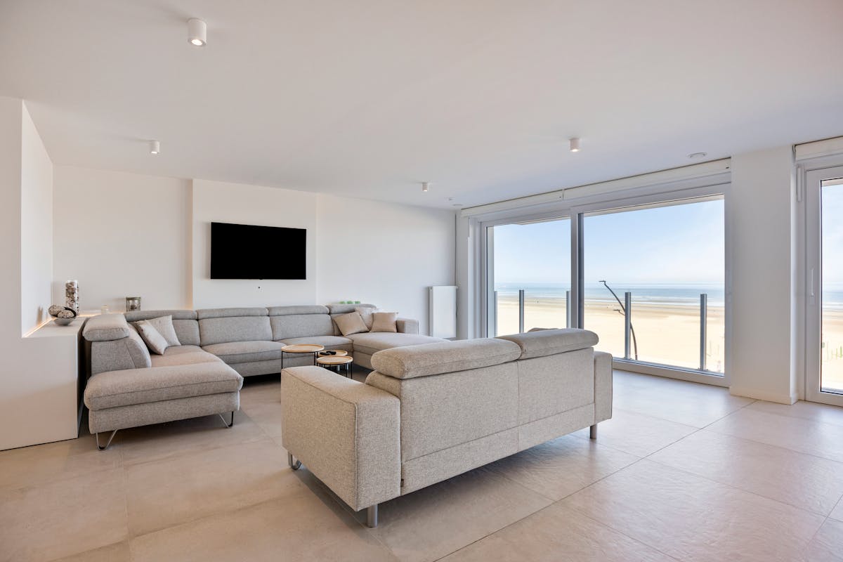 Appartement unique de 4 chambres sur le Zeedijk à La Panne - photo 2