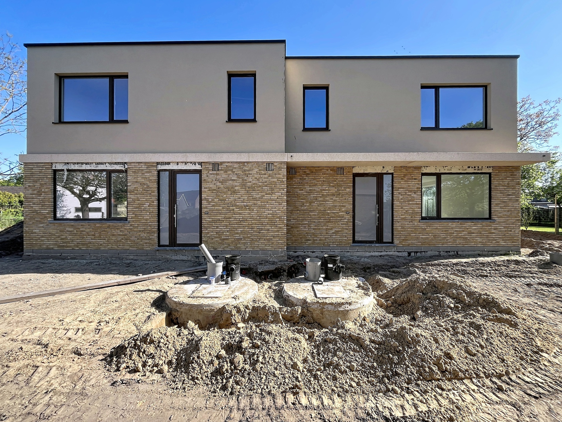 Halfopen nieuwbouwwoning met 3 slpk, nabij centrum Wetteren - foto 1