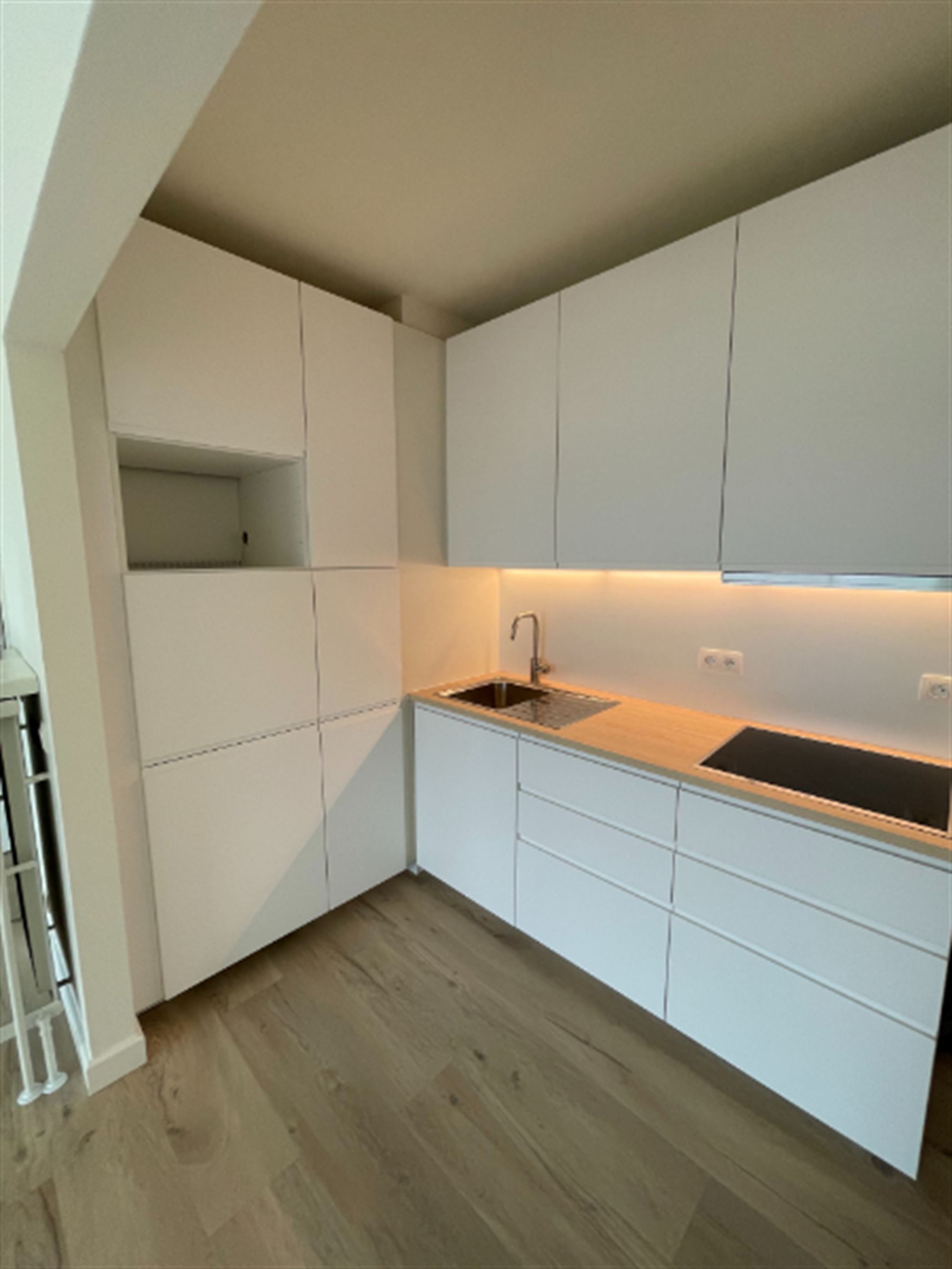 Studio confortable au cœur de Courtrai à louer - photo 2