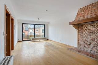 Dit aangename appartement biedt een praktische indeling en een comfortabele woonomgeving.Centraal gelegen, vlakbij invalswegen.Het appartement...