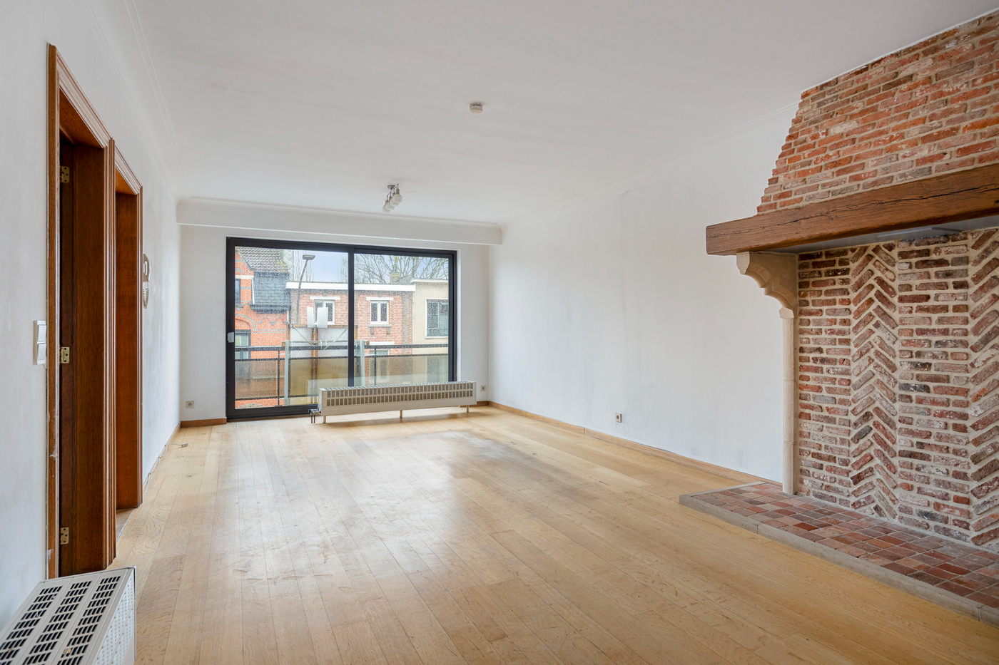 Verzorgd appartement met 2 slaapkamers, terras en garage - foto 2