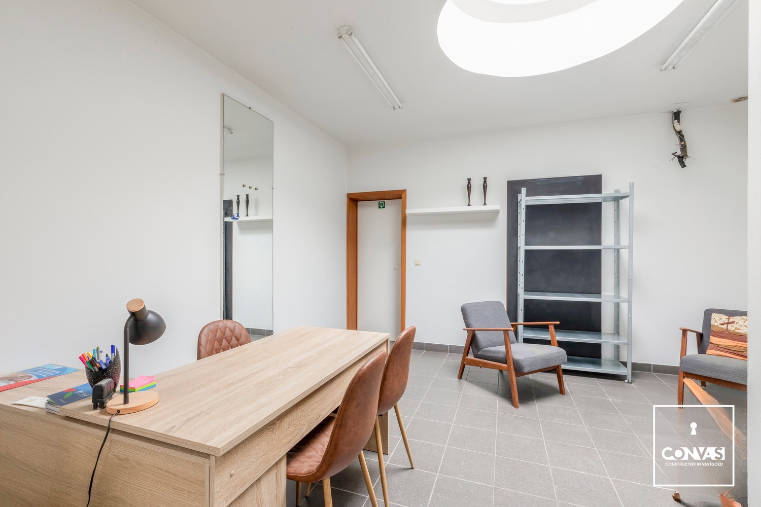 Veelzijdige praktijkwoning nabij het centrum - foto 5