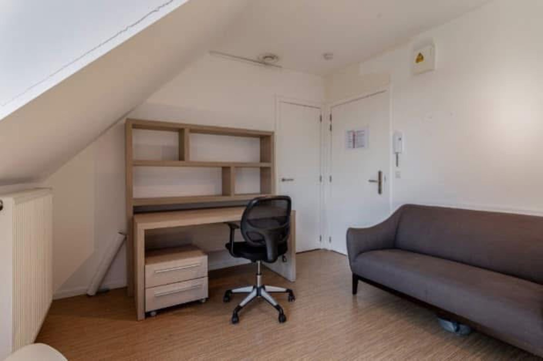 Prachtige studio met aparte slaapkamer en badkamer - foto 4