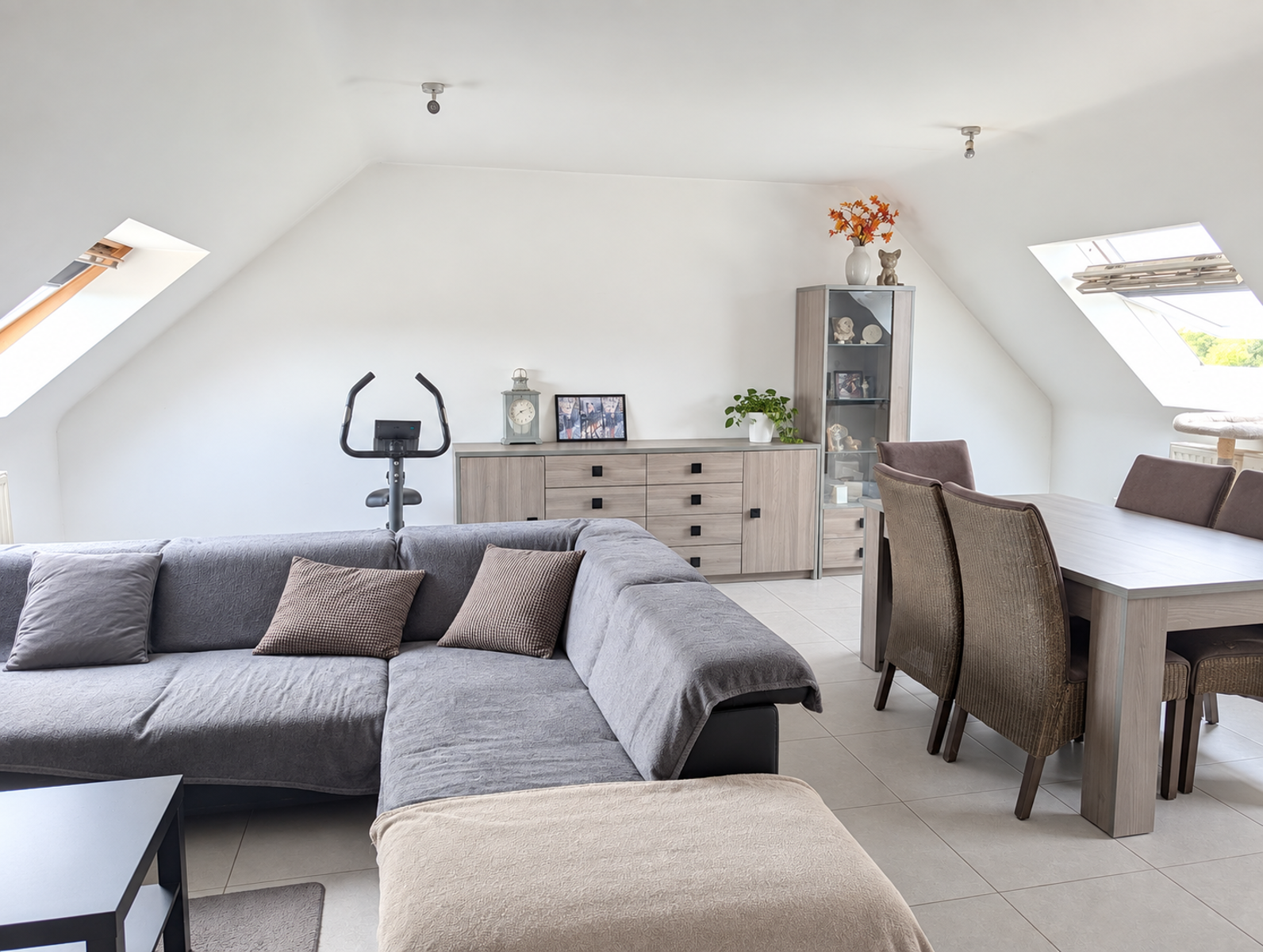 Ruim 2-slaapkamer app met staanplaats  - foto 4
