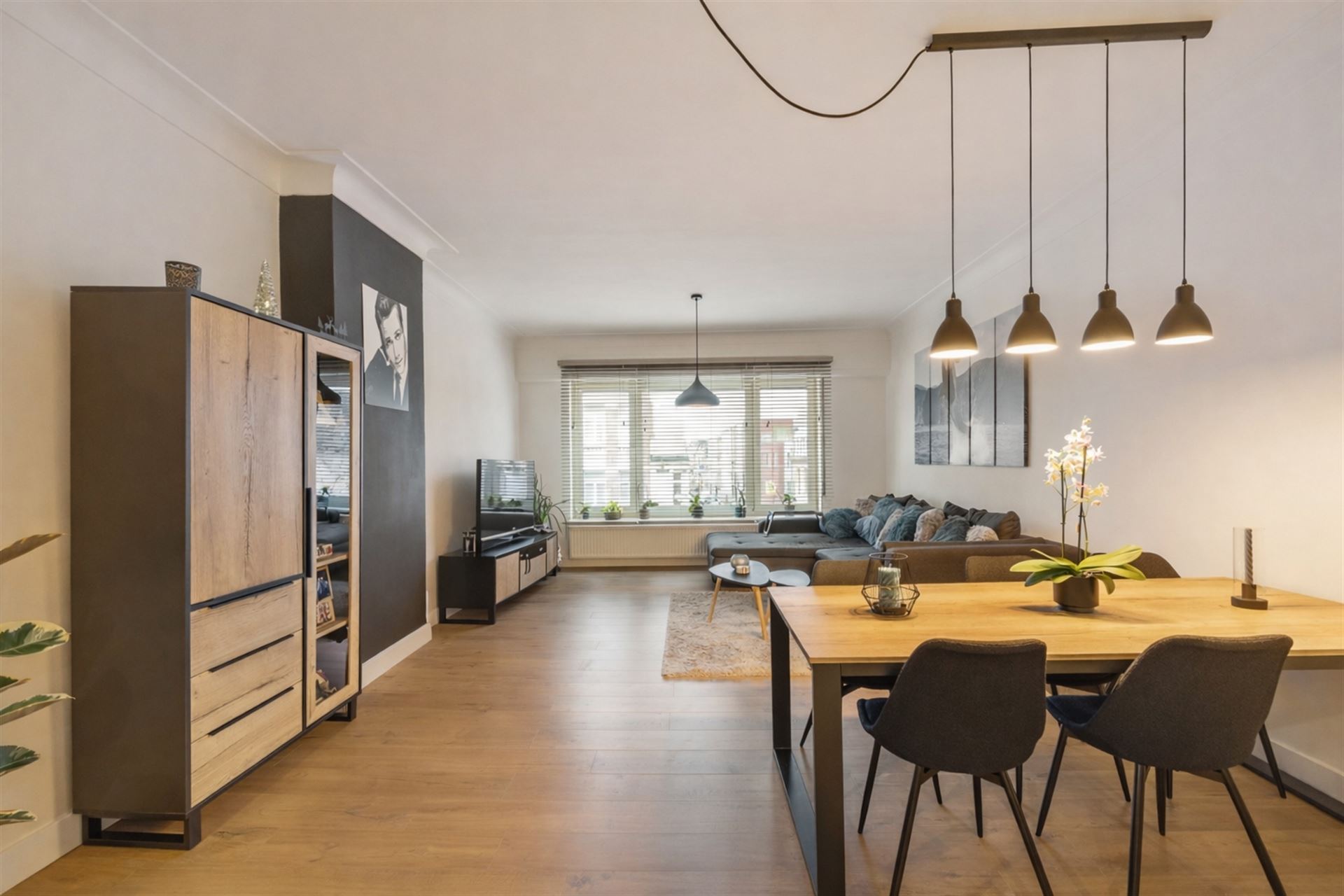 Instapklaar en Lichtrijk Appartement op de Tweede Verdieping - foto 1