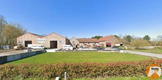 TOLLEMBEEK - Prachtige woning met 3 loodsen op +-2,9ha.in het hart van het landelijke Pajottegem, kan u deze fantastische landbouwaccommodatie...