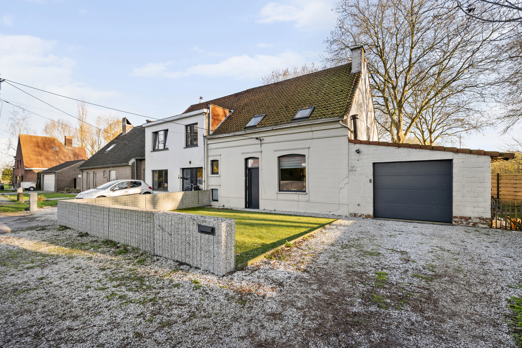 Instapklare halfopen woning met tuin en garage op rustige ligging - foto 2