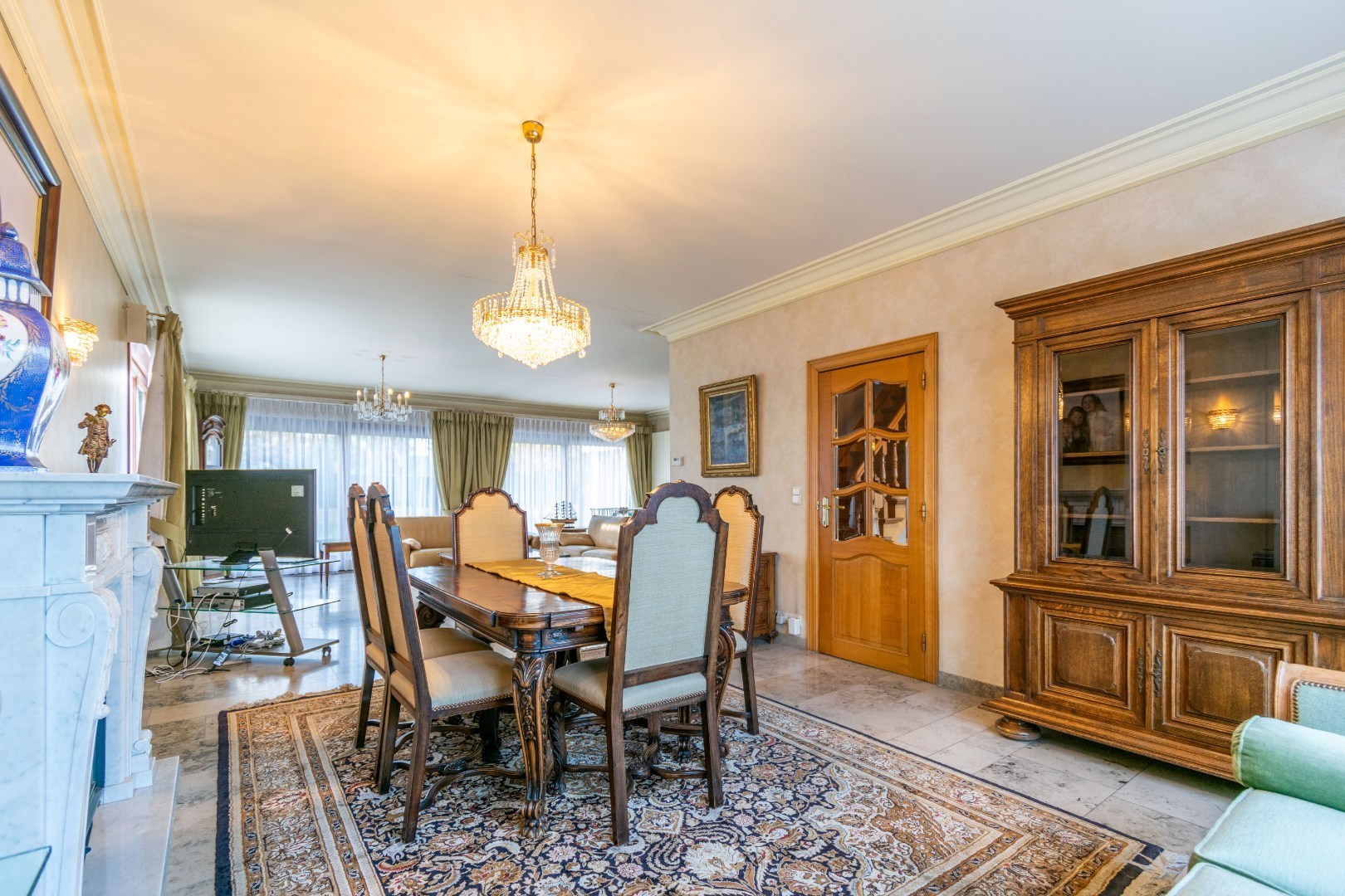 RUIME VILLA MET 6 SLAAPKAMERS OP PERCEEL 20ARE! - foto 5