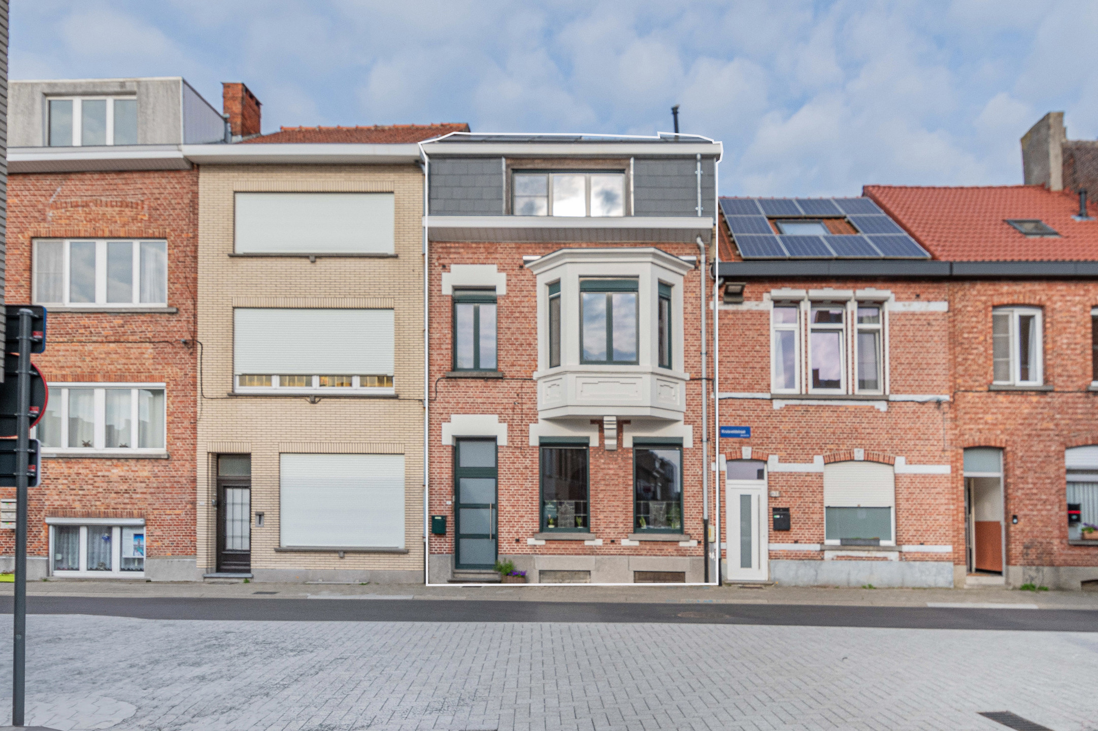 Stadswoning met 4 slaapkamers, veranda en zonnige tuin! - foto 3