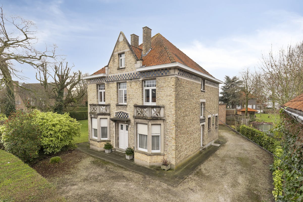 Karaktervolle herenwoning uit 1914 op uitzonderlijk perceel - foto 2