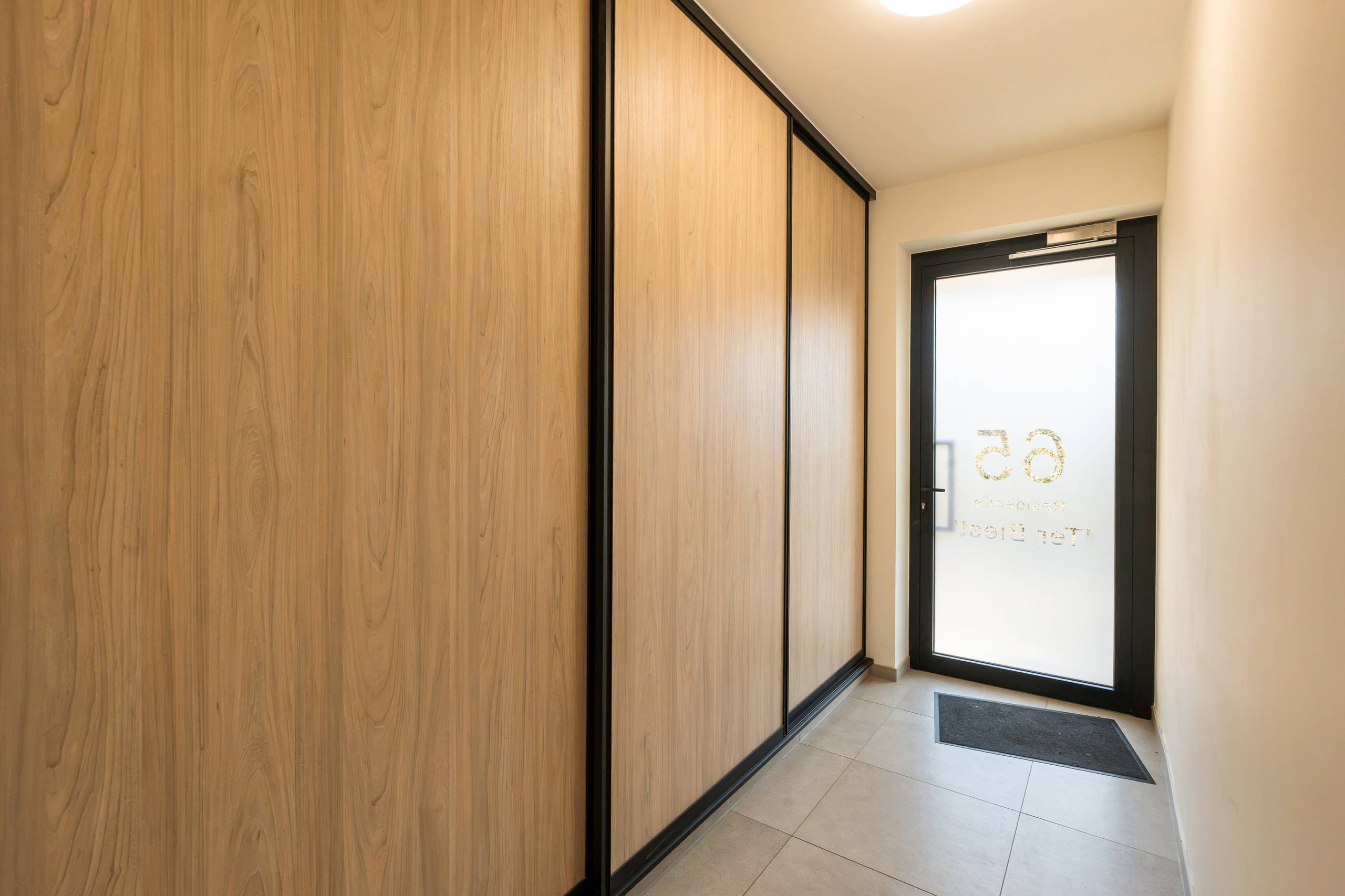 Appartement met twee slaapkamers en tuin in De Biest - foto 2