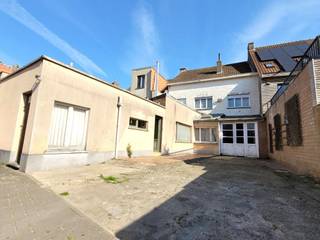 Commercial à vendre à Gistel