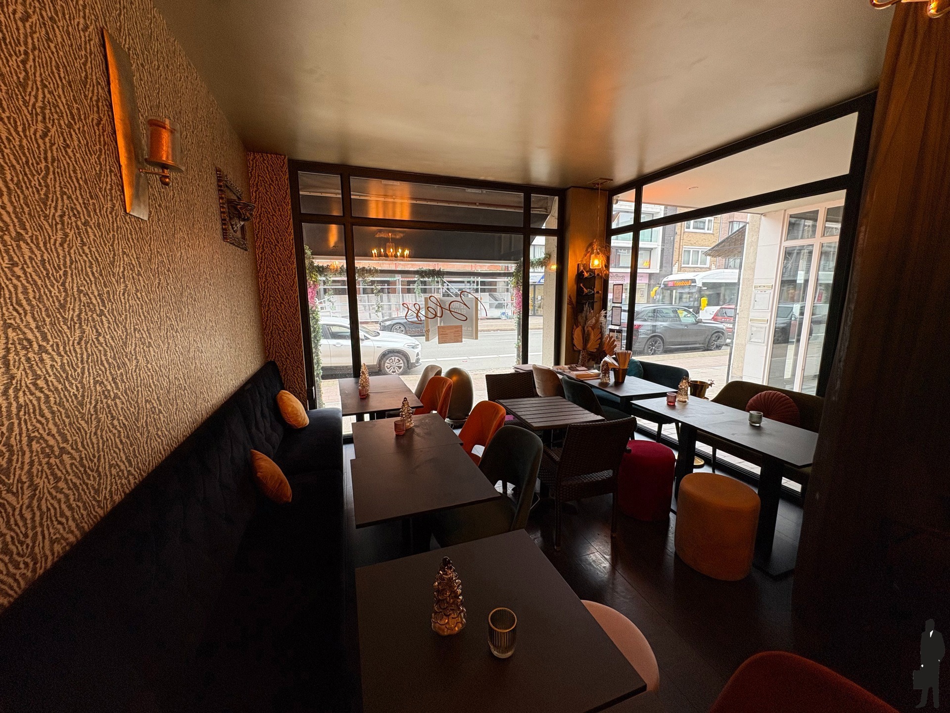 Op een zeer goede locatie gelegen, A1 ligging, winkelruimte/handelszaak van ca. 60m² in het centrum van Brasschaat! - foto 3