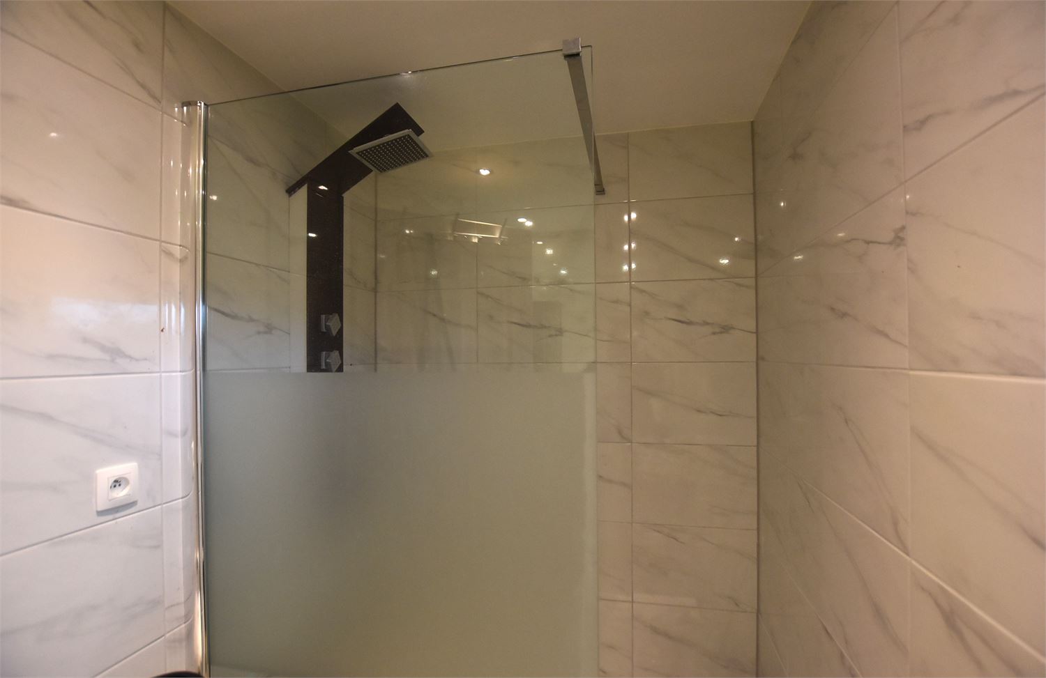 Gezellige chalet gelegen op ruim perceel - foto 5