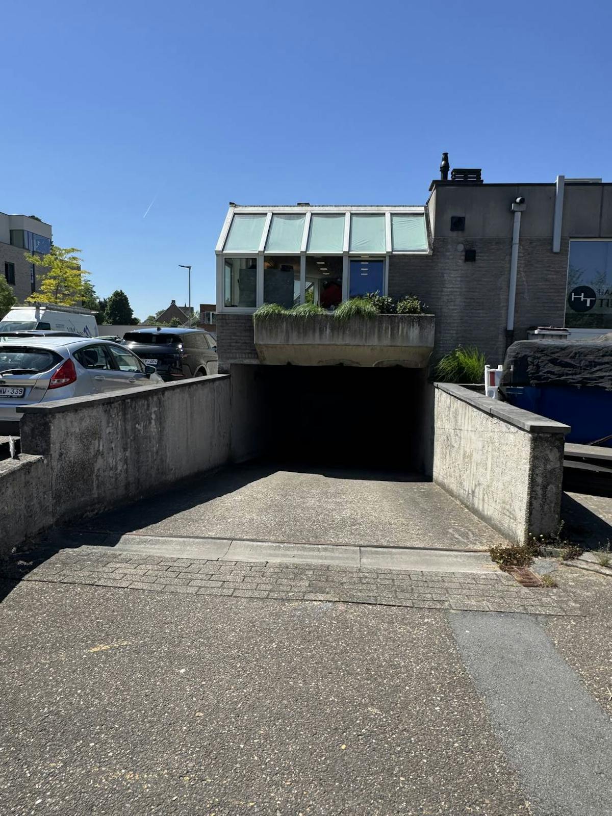 Autostaanplaats te koop in het centrum van Mol. - foto 4