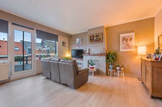 Ben je op zoek naar een goed onderhouden appartement met 2 slaapkamers in Zwijndrecht? Lees hier dan zeker even verder!De ruime living, het gezellige...