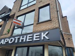 Welkom in dit lichtrijke en energiezuinige appartement in hartje Bornem. Het bevindt zich op de eerste verdieping van een gebouw in uitstekende...