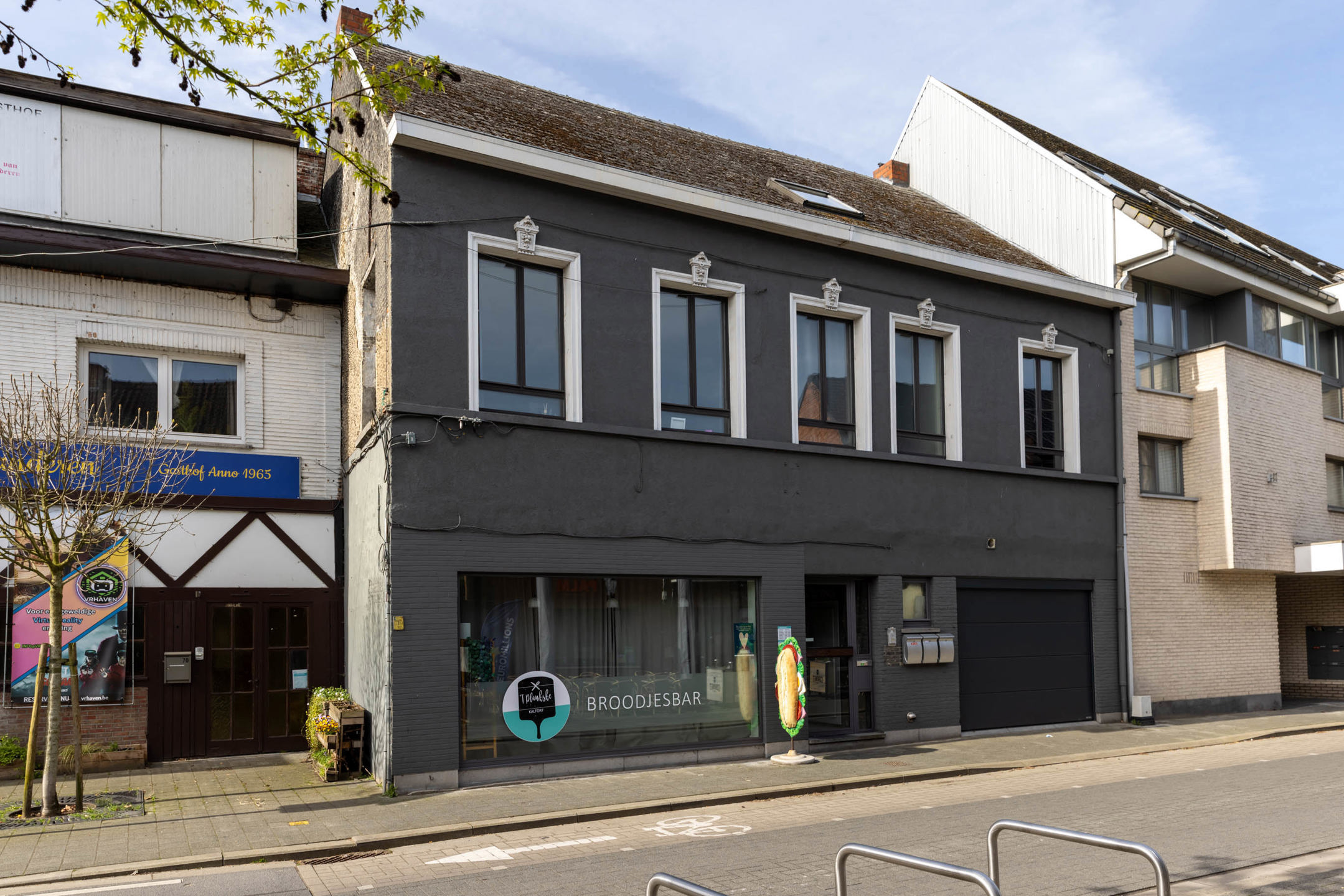 Ruim appartement met 3 slaapkamers en open keuken - foto 2