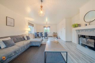 In de rustige en kindvriendelijke Vogelwikkestraat 5 in Evergem vind je deze open bebouwing met een topligging: op korte wandelafstand van...