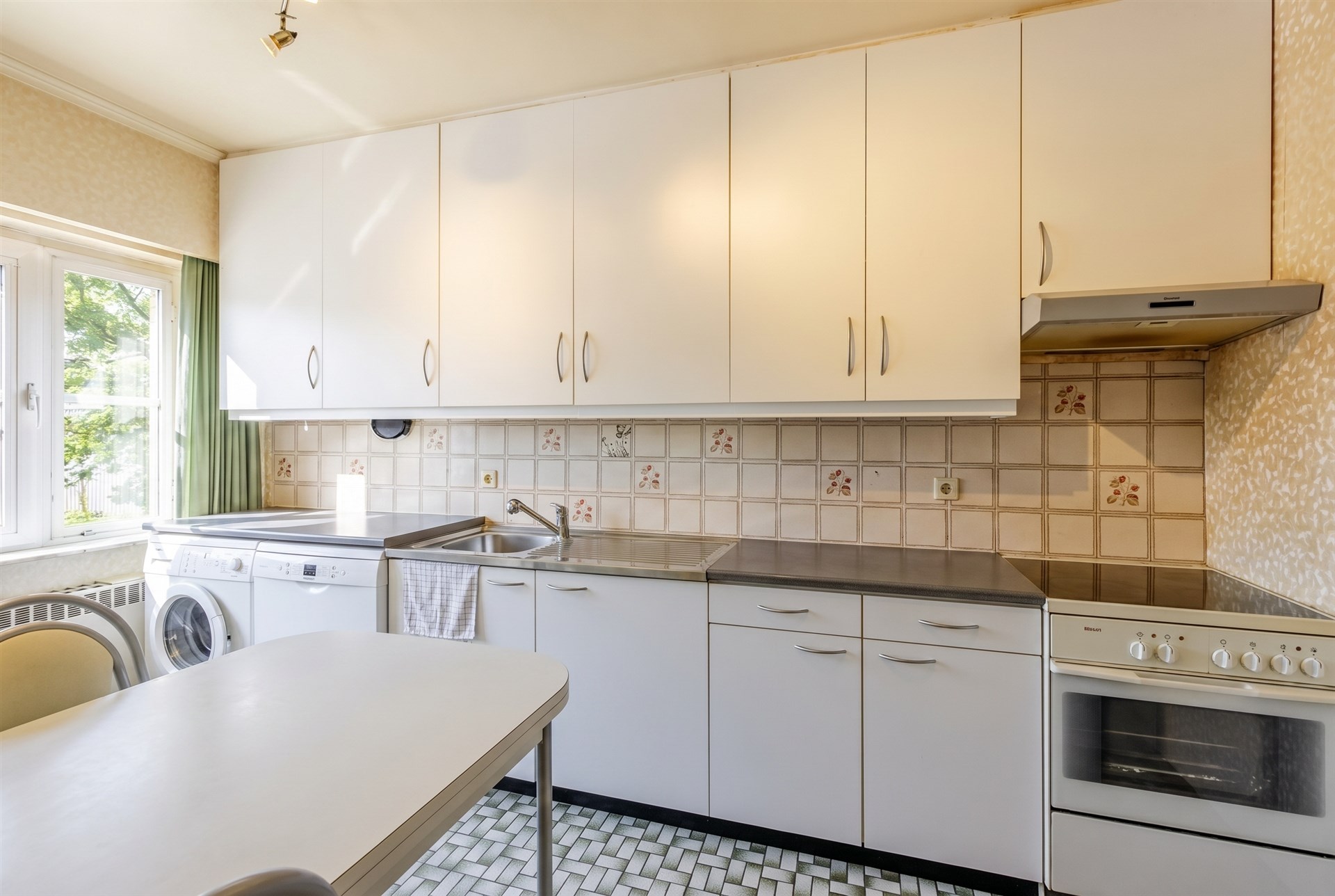 Lichtrijk hoekappartement met 3 slaapkamers in Sint-Niklaas - foto 5