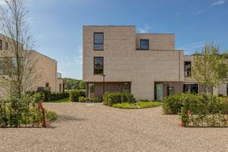 STIJLVOL WONEN IN HET GROEN VAN 'S-GRAVENWEZELIn het bosrijke 's-Gravenwezel, op een rustige locatie vlak bij het dorpscentrum, ligt s Gravensicht...