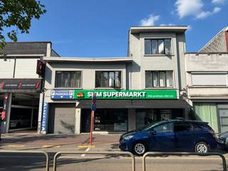 Garagebox te huren in centrum Mortsel!Op zoek naar een veilige en makkelijk bereikbare parkeer- of opslagplaats in het centrum?Deze garagebox in de...