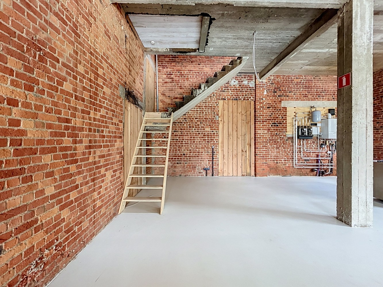 Commercial for rent in Harelbeke - photo 4