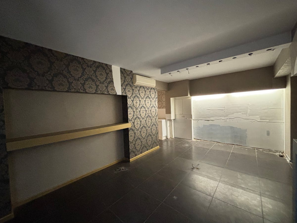 Commerciële winkelruimte te huur in hartje Hasselt – Galerij De Ware Vrienden - foto 5