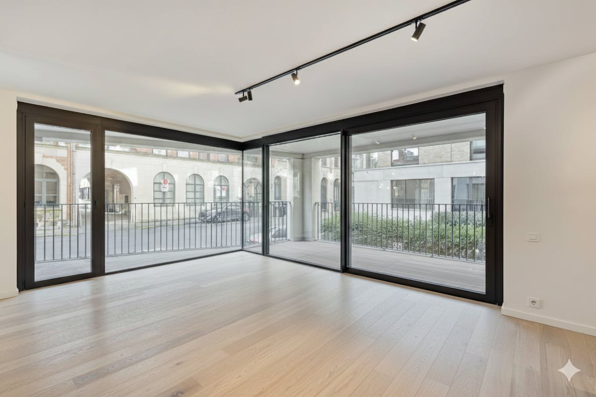 Modern and beautifully finished apartment in the heart of Roeselare - photo 4